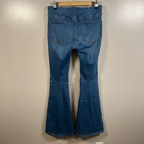 Free People Penny Pull On Flare Jeans Size 28 Boho Bell Bottom Retro Blue - Picture 2 of 9